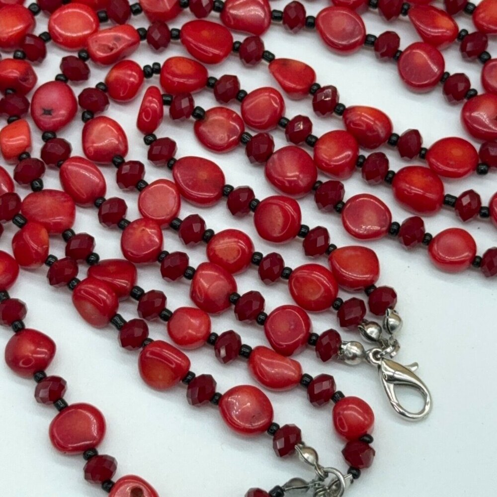 Natural Stone Red Triple Layer Necklace Glass Faceted & Black Spacer Beads 16" - Picture 3 of 6